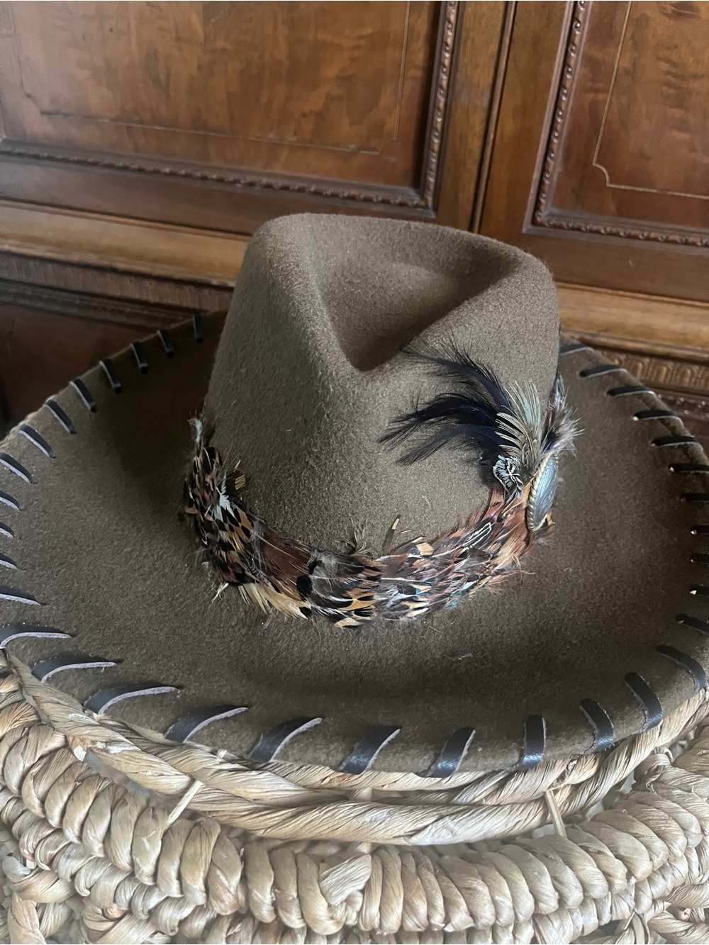 Laura Ingalls Woman’s felt and leather hat with silver Concho and feathers